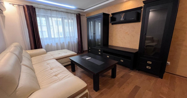 Apartament 2 camere,decomandat, zona Lido-Casa de pensii