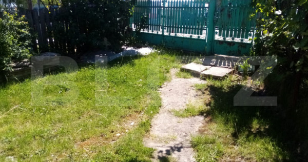 Teren intravilan suprafata 1700mp, utilitati pe teren , supe