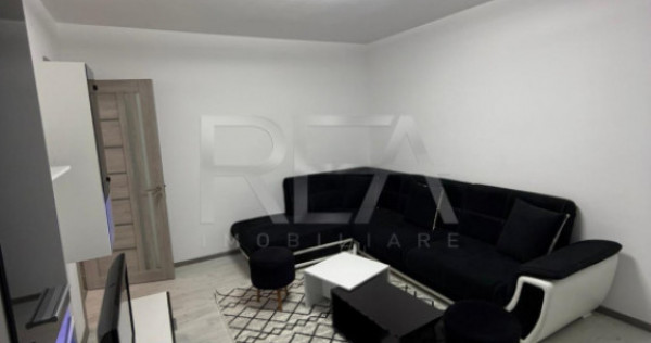 2 cam decomandat - Piata Progresului - Ghimpati