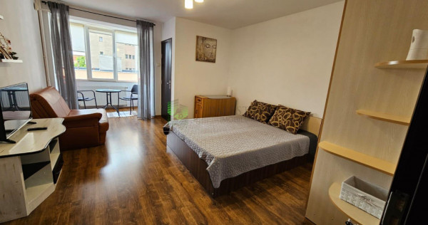 Garsoniera renovata,mobilata modern,zona Judetean,320 Euro