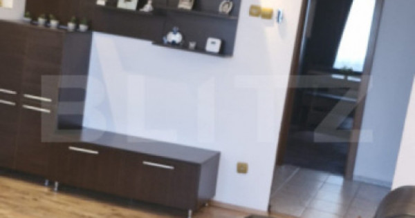 Apartament 3 camere, 57 mp, zona Micro 11