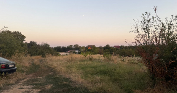 Teren intravilan, deschidere 27 m, 523 mp, zona Bariera Valc