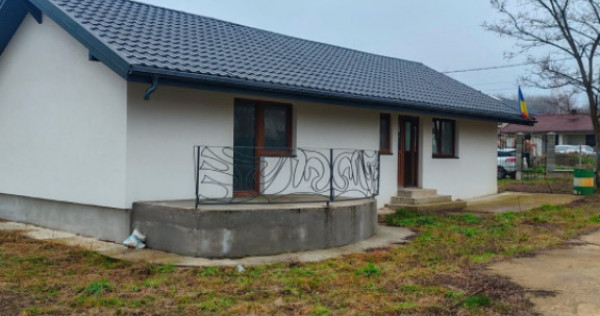 Casă nouă 2025, semifinisată &icirc;n zonă liniștită - Tău