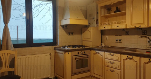 Vila cocheta 4 camere, zona linistita, cartier de case, Pope