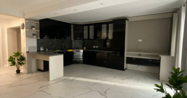 Apartament 4 camere, 160 mp, zona Exterior Est