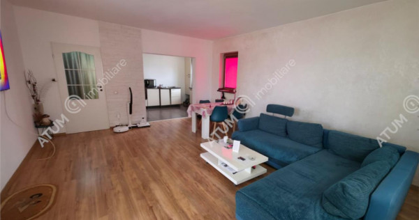 Apartament spatios cu 3 camere si loc de parcare in Arhitect