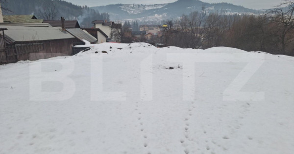 Teren de v&acirc;nzare, ideal pentru investiție, zonă bună &icirc;n