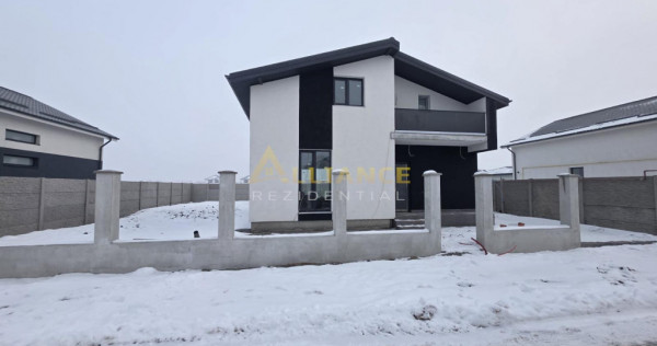 Vila individuala - 4 camere - 3 bai - 200 m de bulevardul pr