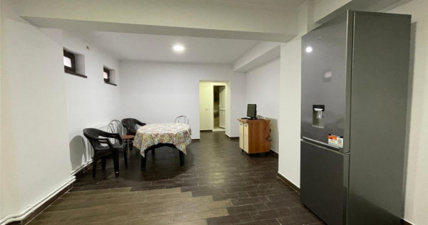 Spatiu comercial de Zona E3