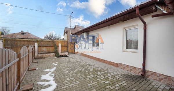 Casă micuță cu un pic de curte (proprie)