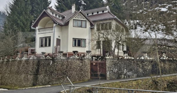Casă la munte &icirc;n Scărișoara &ndash; 286 mp, teren 2.699 mp