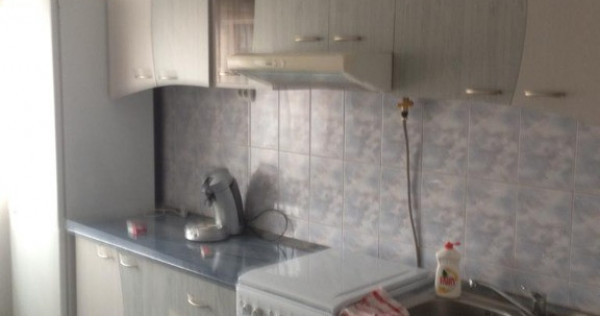 Republicii, zona buna, 2 camere, decom., etaj 3