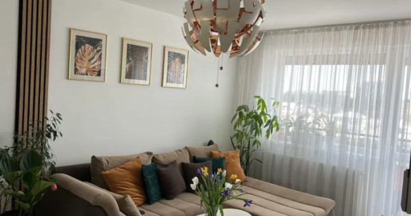 Apartament 2 camere, decomandat - zona Tractorul