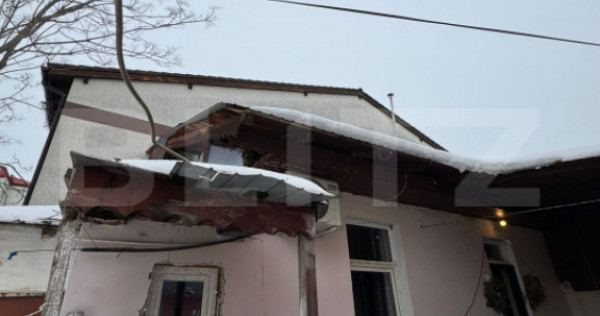 Casa cu 2 camere, Piata Alba Iulia - Decebal