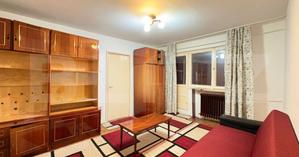 Apartament 3 camere, 54 mp, zona Sagului