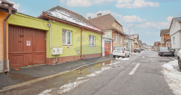 COMISION 0% || Casă-3 camere || zona Grivitei - Blumana