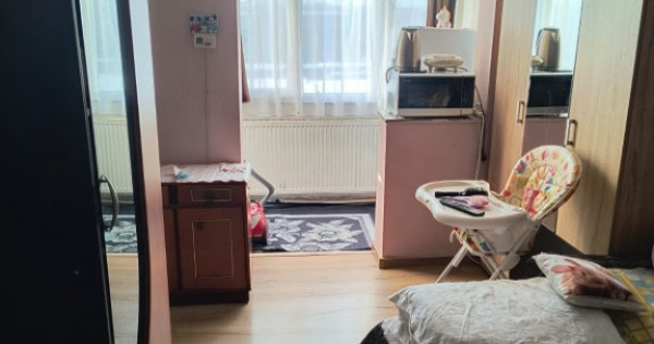 Garii, garsoniera, etaj 2