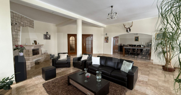 Casa individuala de lux, 410 mp + teren 2760 mp - Campina Mu