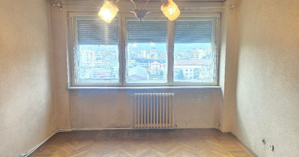 Vand apartament 2 camere in Deva, zona Piata, ITM, decomandat