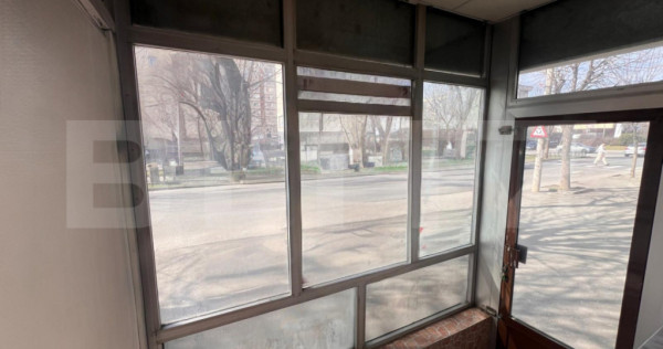 Spatiu comercial, 80 mp, zona Segarcea, Craiovița