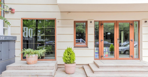 BARBU VACARESCU - STEFAN CEL MARE, IMOBIL REPREZENTATIV 640