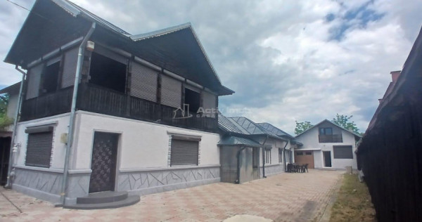 Casa 8 camere de Valea Voievozilor Targoviste 653mp teren