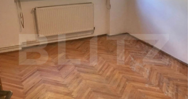 Apartament de vanzare, 34.70 mp, zona Micro 14 Satu Mare