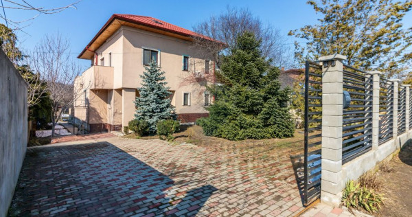 Casă / Vilă de vanzare la intrare in Mogosoaia, padure,...
