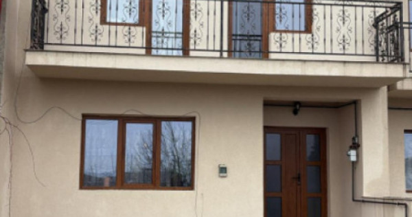 Casă modernă tip duplex, gata de mutare &ndash; Lumina, Consta