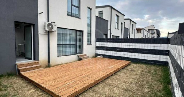 Casă nouă NELOCUITĂ, design interior premium, panouri fotovoltaice