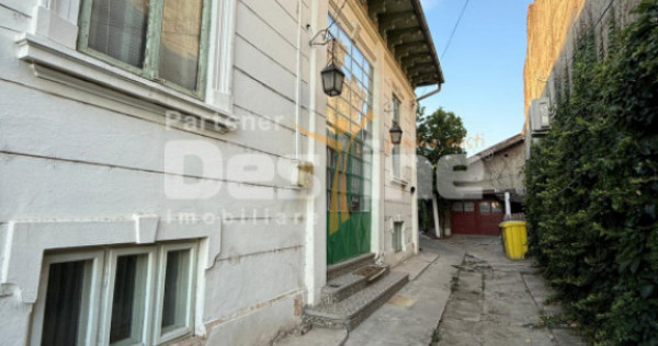 Casa zona centrala, teren 800 mp