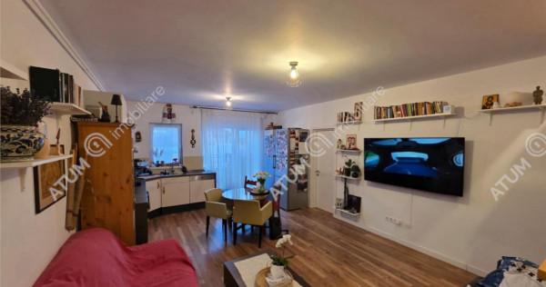 Apartament cu 4 camere decomandate si terasa in cartierul Ar