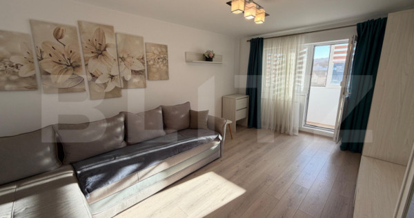 Apartament de v&acirc;nzare, cu 3 camere