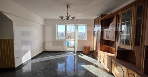 Apartament de vanzare, 69.36 mp, zona Micro 16