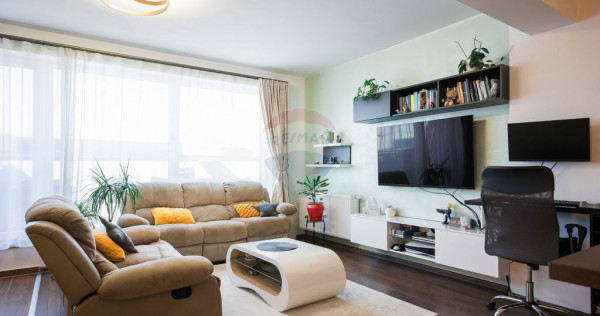 Apartament 3 camere tip duplex cu parcare si boxa la Maur...