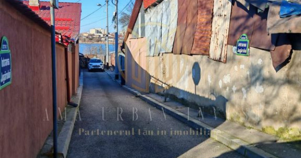 Casa demolabila teren 110 mp Dna Ghica Parc Raul Colentina