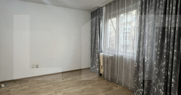 Apartament de vanzare, cu 2 camere, 40 mp, zona Blascovici