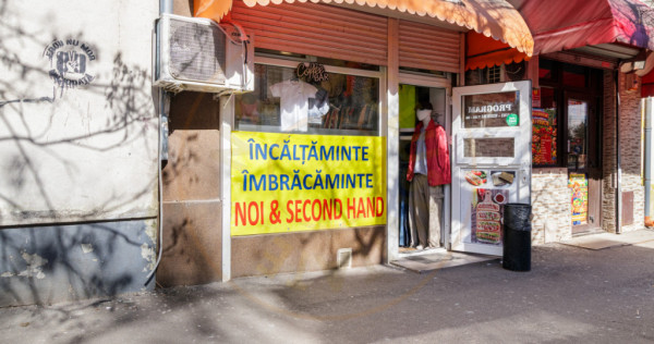 Spațiu comercial cu chiriaș, Eroii Revolutiei