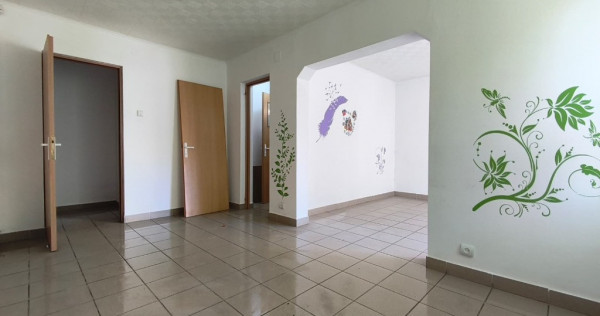 Spatiu comercial in Deva, zona Dacia