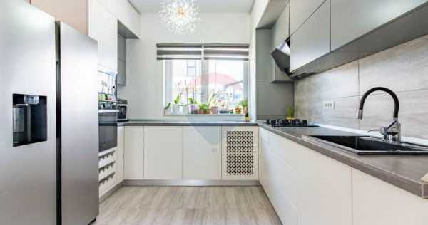 De vanzare Casă / Vilă cu 4 camere in Tunari