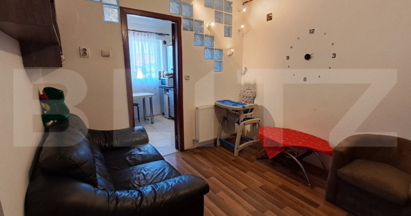 Apartament decomandat, 2 camere, 40 mp, etaj 4, zona Florilo