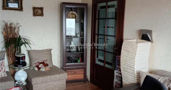 Piata Progresul - 3 camere - mobilat si utilat