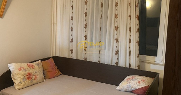 Apartament 3 camere Pacurari, etaj intermediar