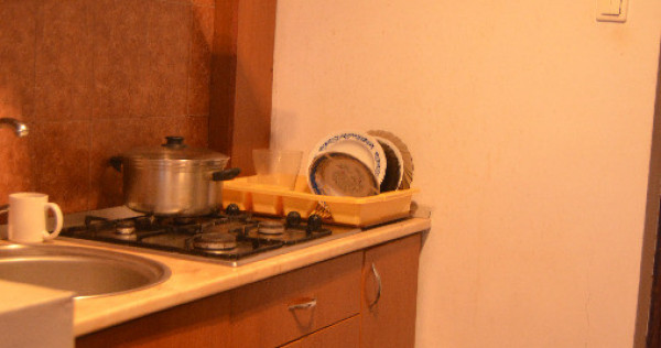 Sinaia-Garsoniera de vanzare-parter