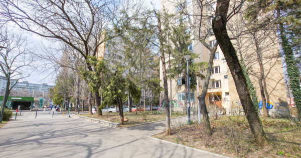 Apartament 2 camere renovat 2025 | Metrou 1 min | Drumul ...