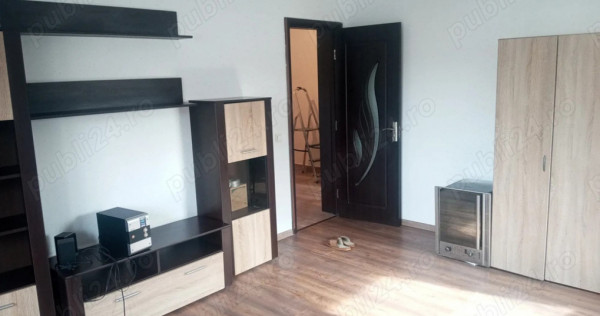 Apartament 2 camere zona TRACTORUL,