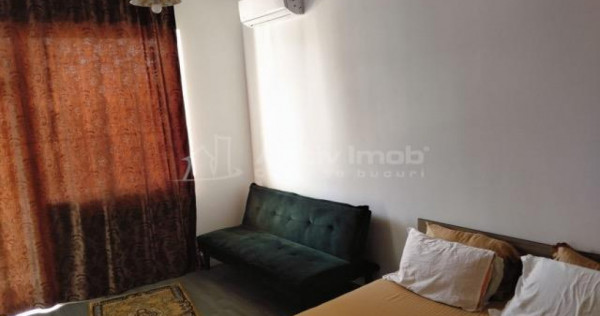 STUDIO MAMAIA NORD, HANUL CU PESTE