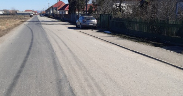 Teren intravilan construibil utilitati drum asfaltat pozitionare buna