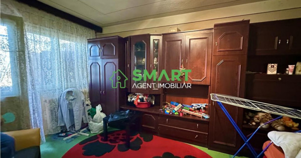 Apartament 2 camere , decomandat. Zona Aurel Vlaicu, Arad