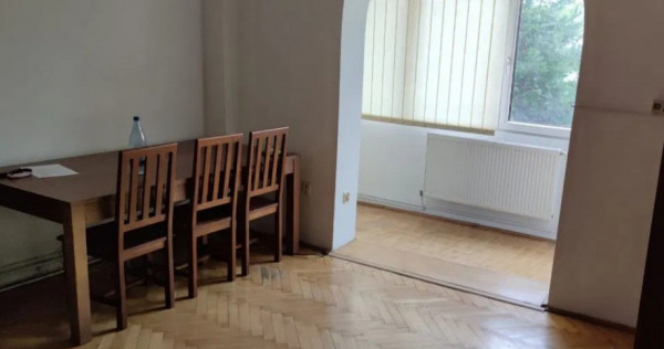 Apartament cu 3 camere, suprafata generoasa de 78mp, disponi